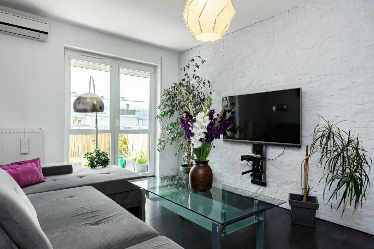 Apartments Wroclaw Manganowa By Noclegi Renters Extérieur photo