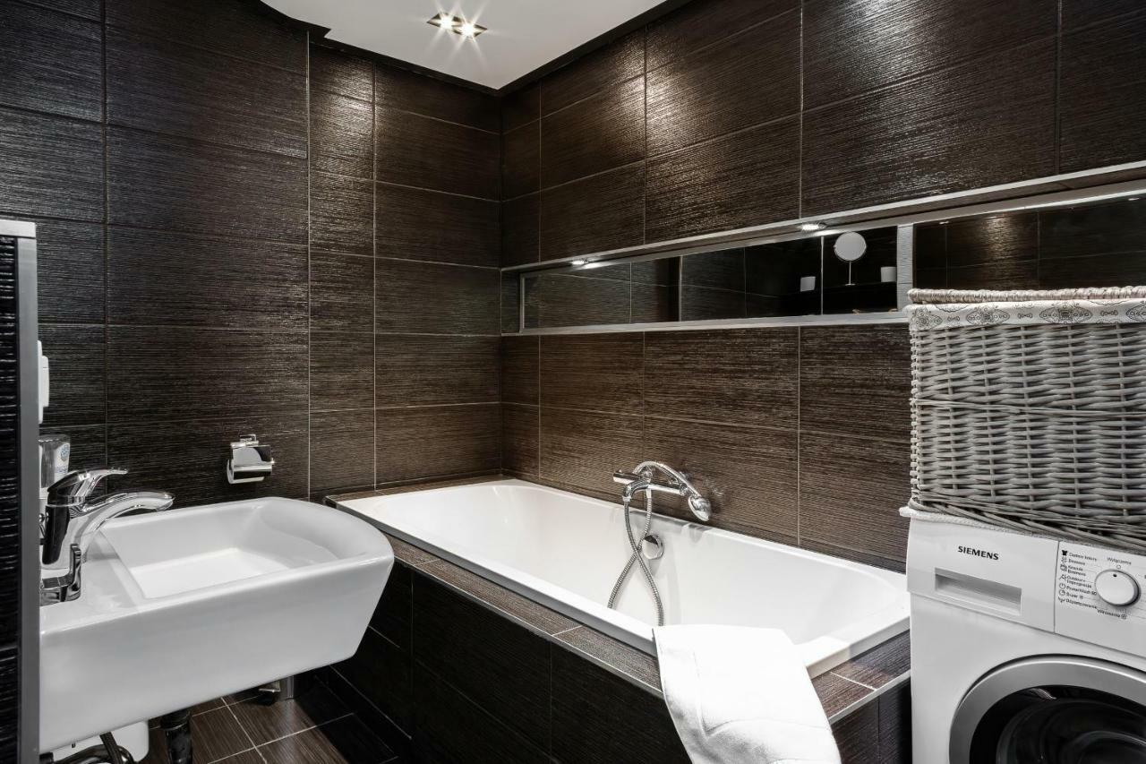 Apartments Wroclaw Manganowa By Noclegi Renters Extérieur photo