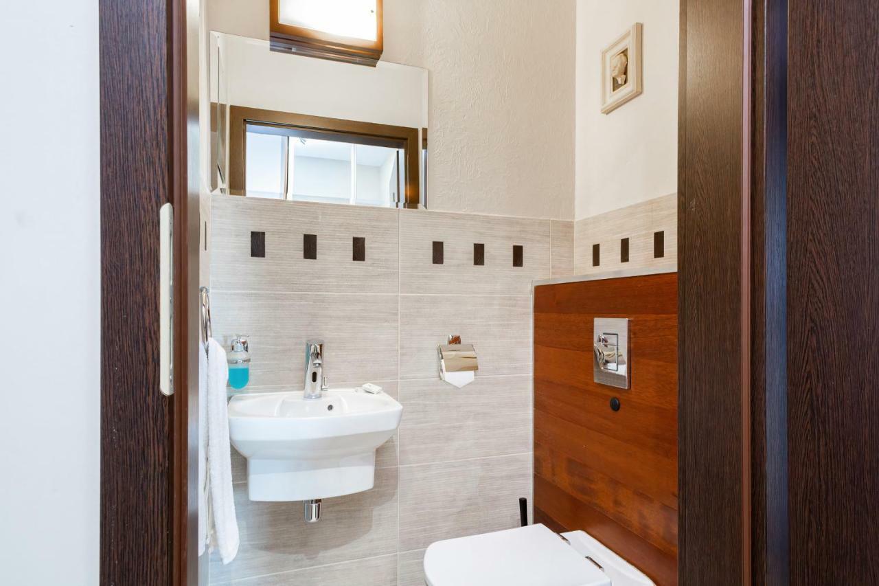 Apartments Wroclaw Manganowa By Noclegi Renters Extérieur photo